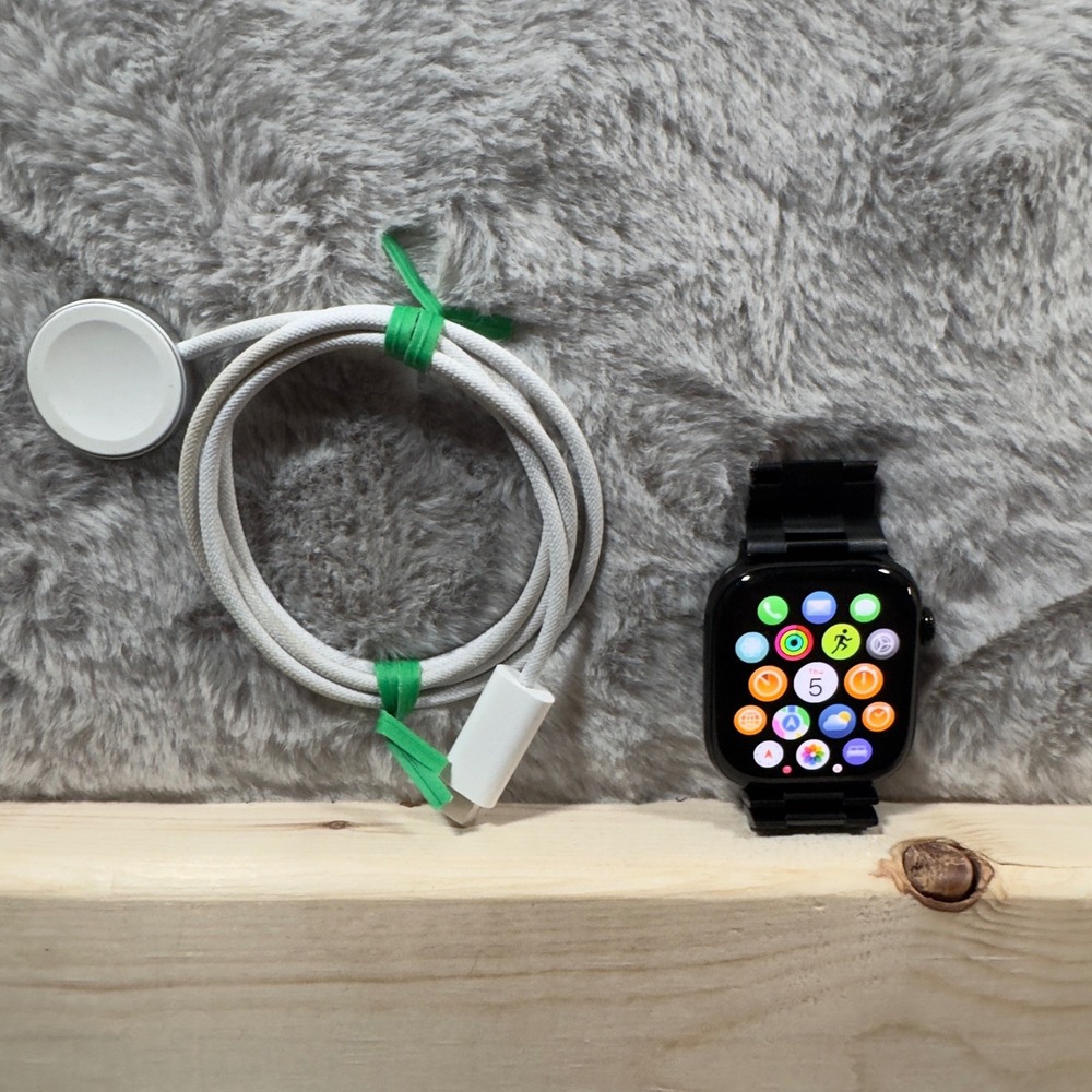Apple Watch Series 10 46mm Jet Black Aluminum GPS Black Bracelet 100% Battery